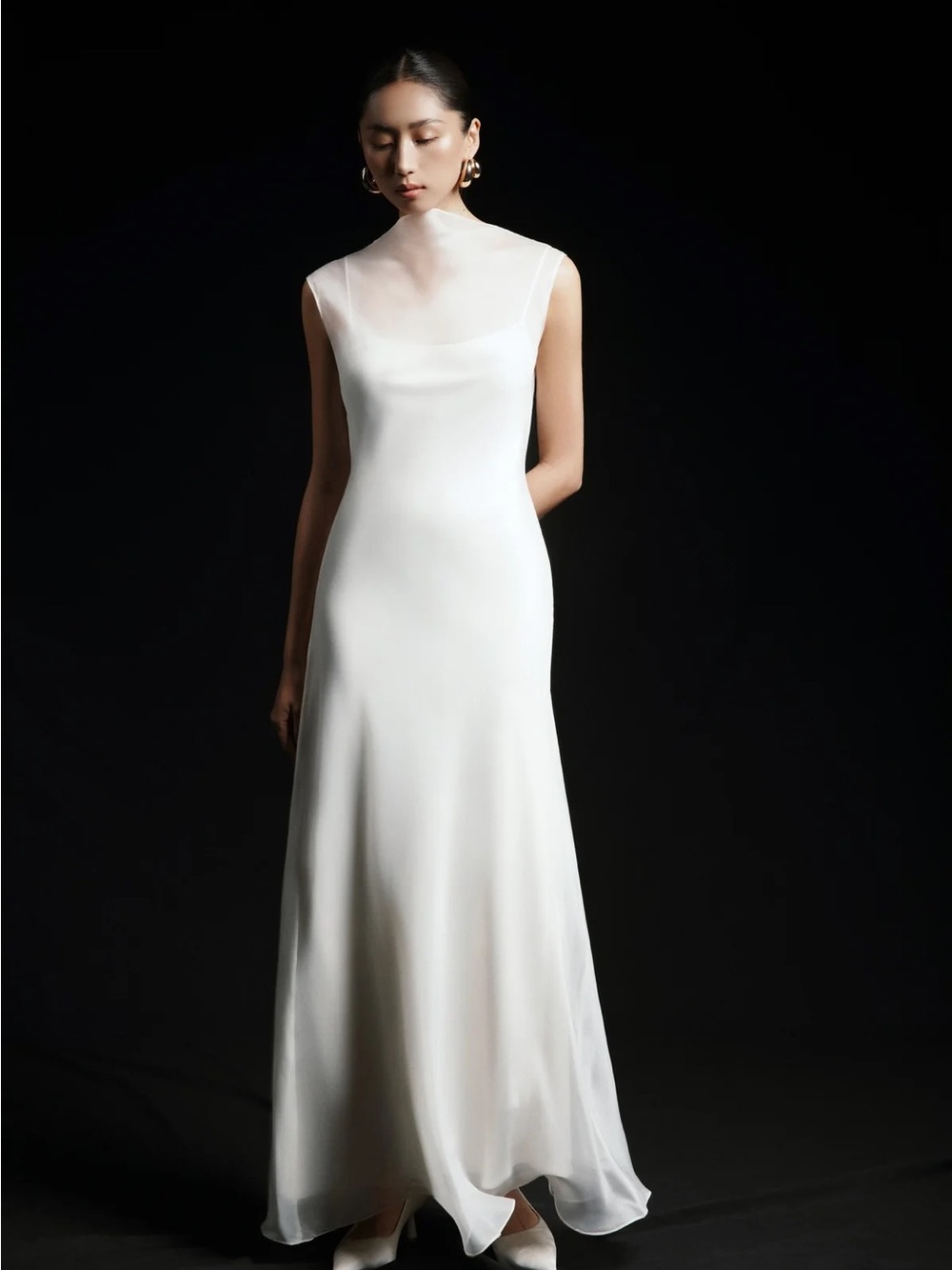 Huong - Valentine Dress (M) - Picture 13 of 16
